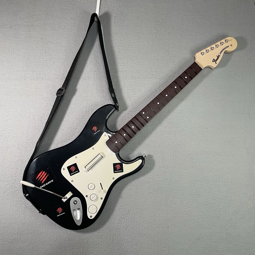 Rock Band 4 PS4 Wireless Fender Stratocaster Guitar Controller 91261 Works